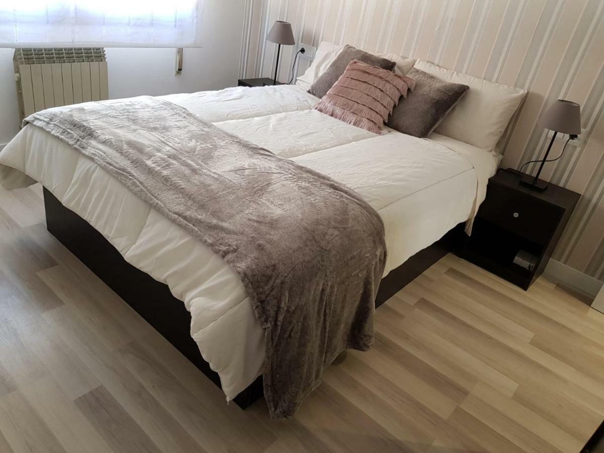 קלהורה Apartamento "El Abuelo" מראה חיצוני תמונה